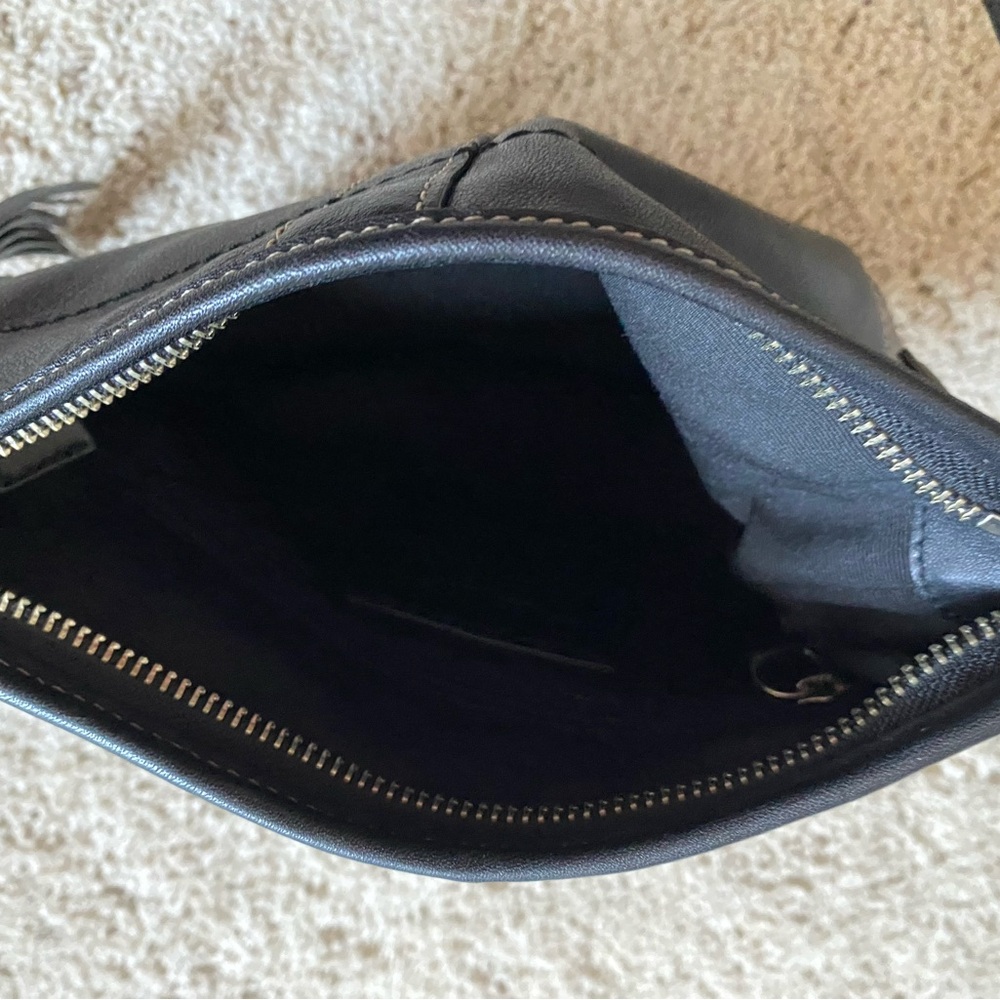 Small COACH Crossbody Handbag - black leather - Picture 6 of 10